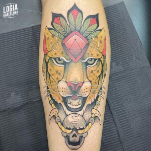 tatuaje_pierna_leopardo_logiabarcelona_toni_dimoni   